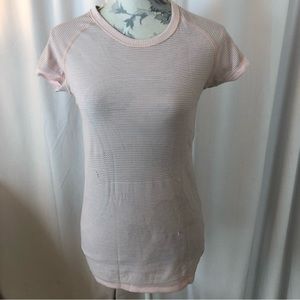Lululemon pink shirt